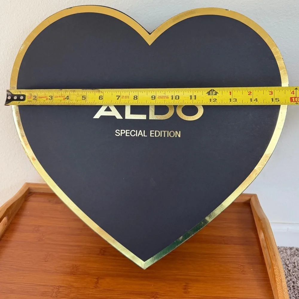 ALDO Limited‎ Edition Crossbody Bag & Accessories Set Heart Gift Box Valentines